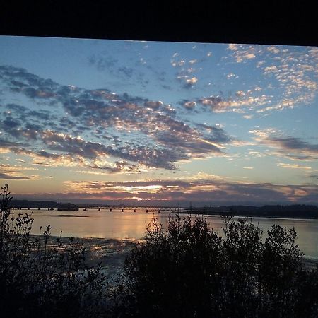 Bay Bridge Motel ノースベンド エクステリア 写真